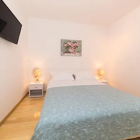Iris Luxury ספליט